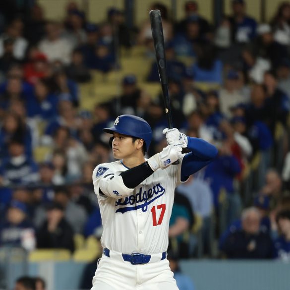 Young Fan Catches Ohtani’s First Homer of Season in Magical Tokyo Dome Moment